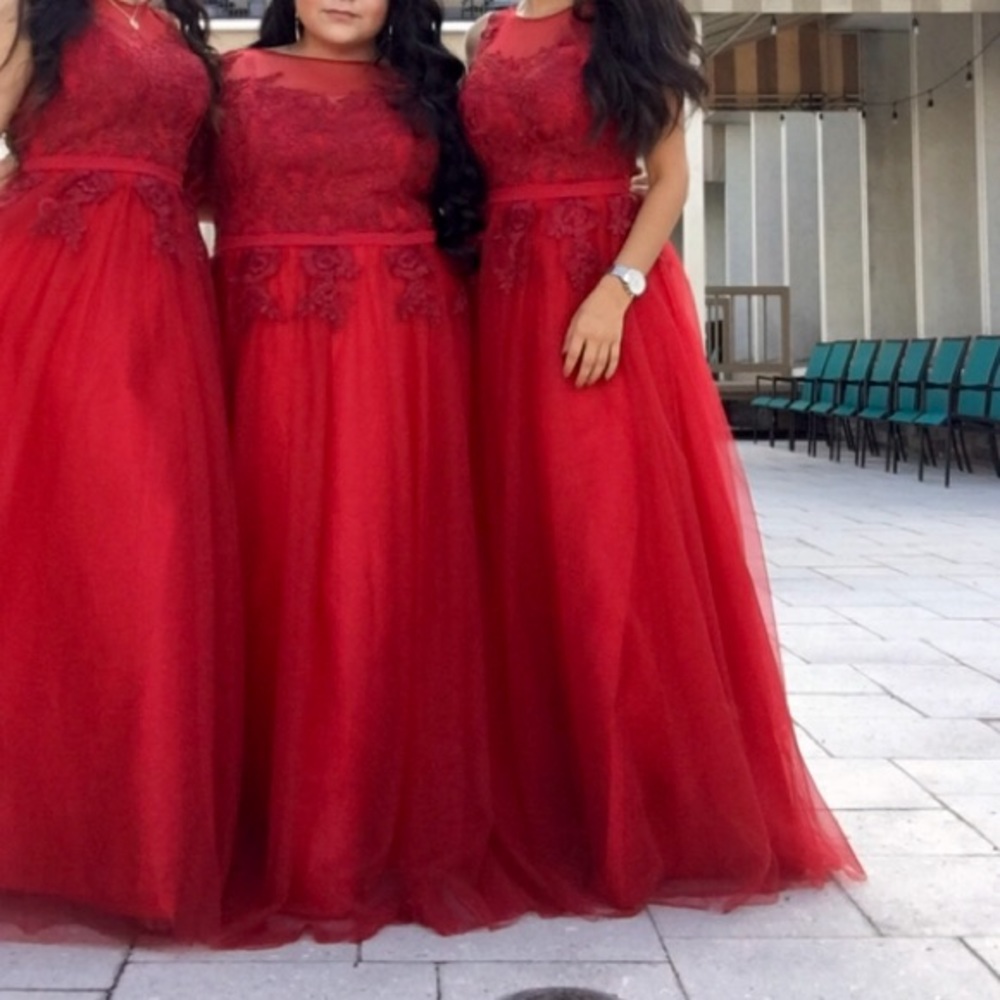 Red lace & tulle A-line prom dress